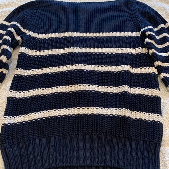 J Crew Woman’s 100% Cotton Boatneck Sweater. Size Medium. Gently Used. - Picture 6 of 12